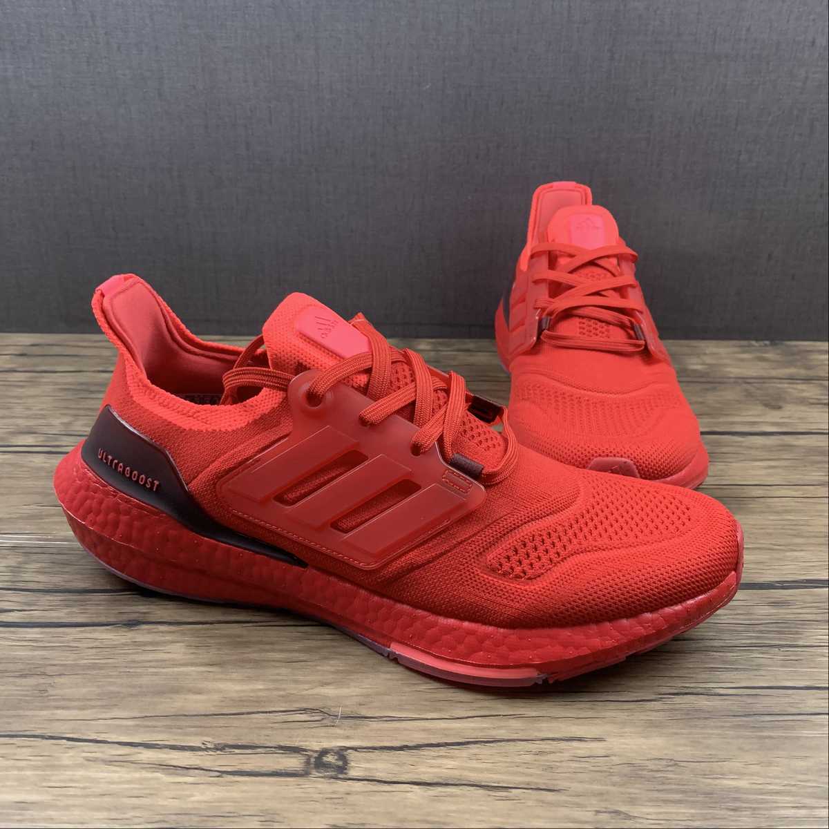 Adidas Ultraboost 22