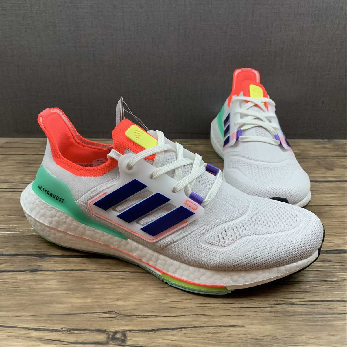Adidas Ultraboost 22